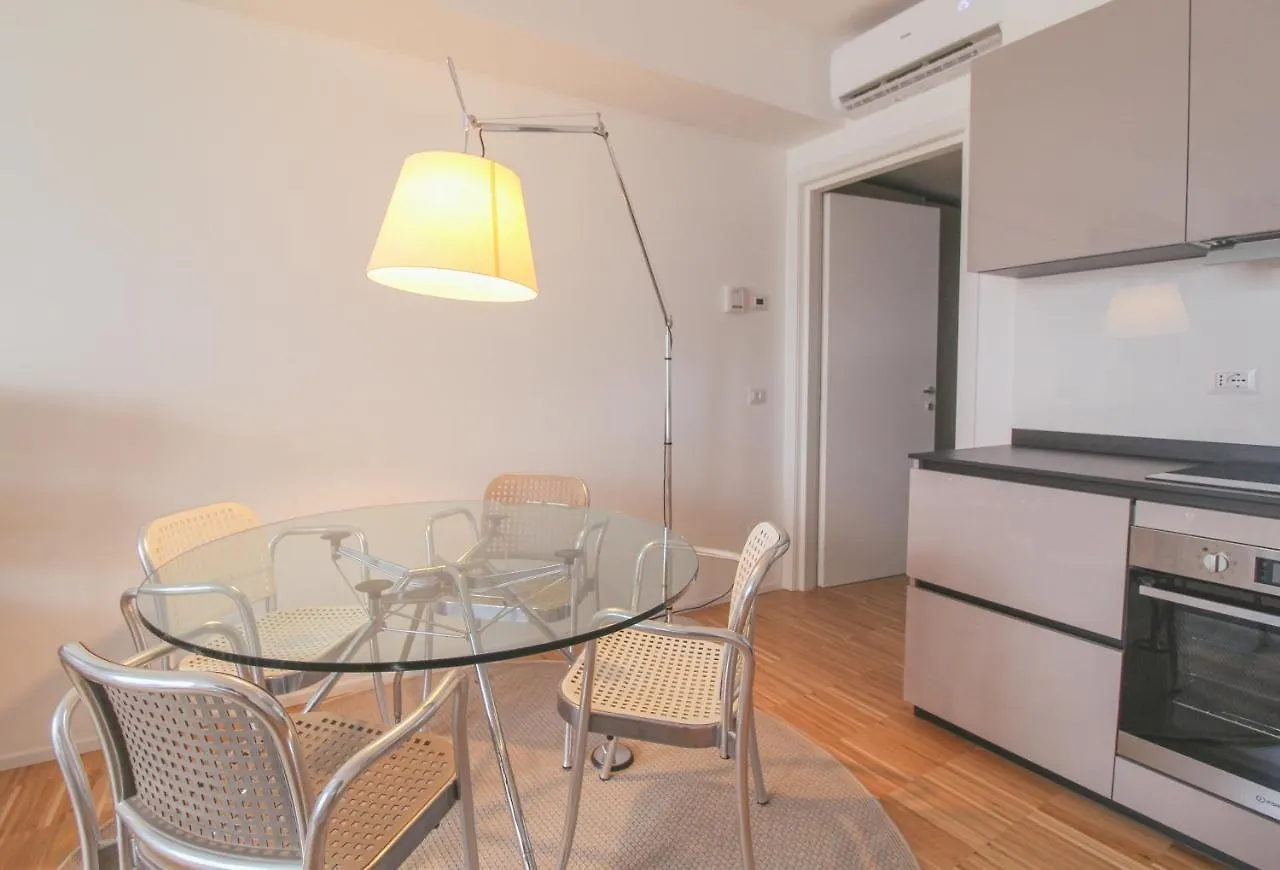 Residenza I Melograni - Suite Domaso 0*,  Italien