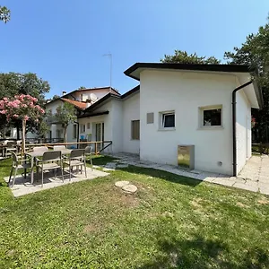 villaggio-pineta.hotelinveneto.com/