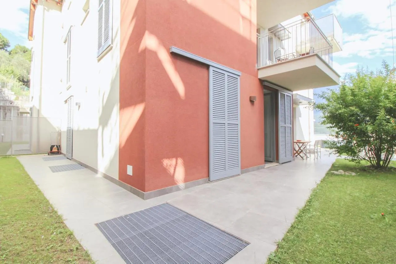 Residenza I Melograni - Suite Domaso 0*,  Italie